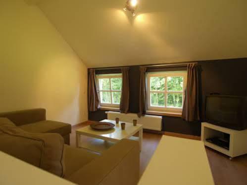 Holiday Home Beausoleil Bomal Ngoại thất bức ảnh